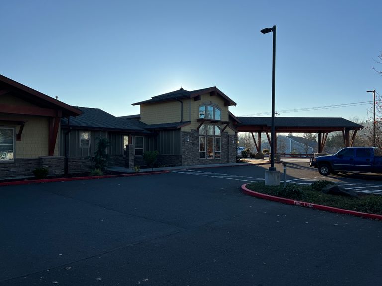 Mountain Park Memory Care Community, Clackamas, OR 3