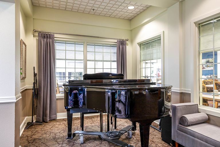Life Manor Assisted Living, Tacoma, WA 3