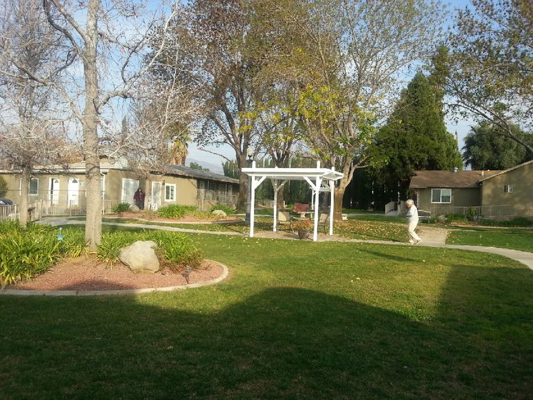 Rose Garden Residential Care, Mentone, CA 2