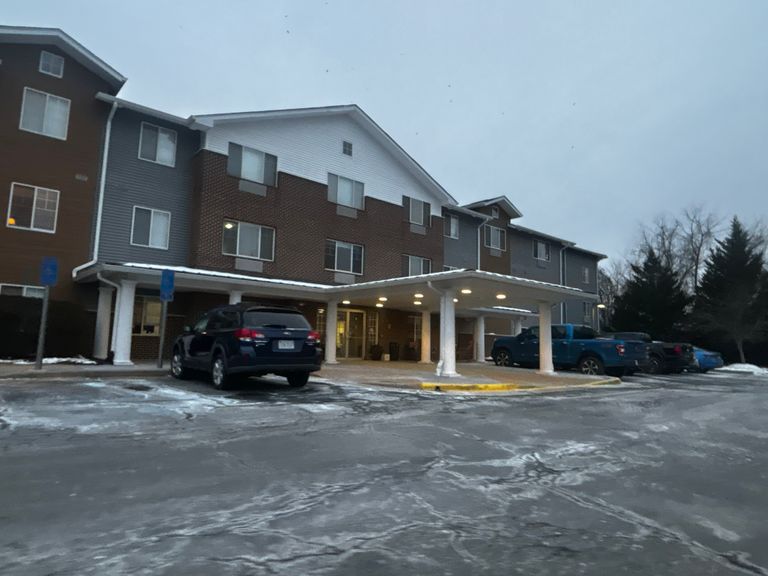 Paramount Senior Living at Fredericksburg, Fredericksburg, VA 3