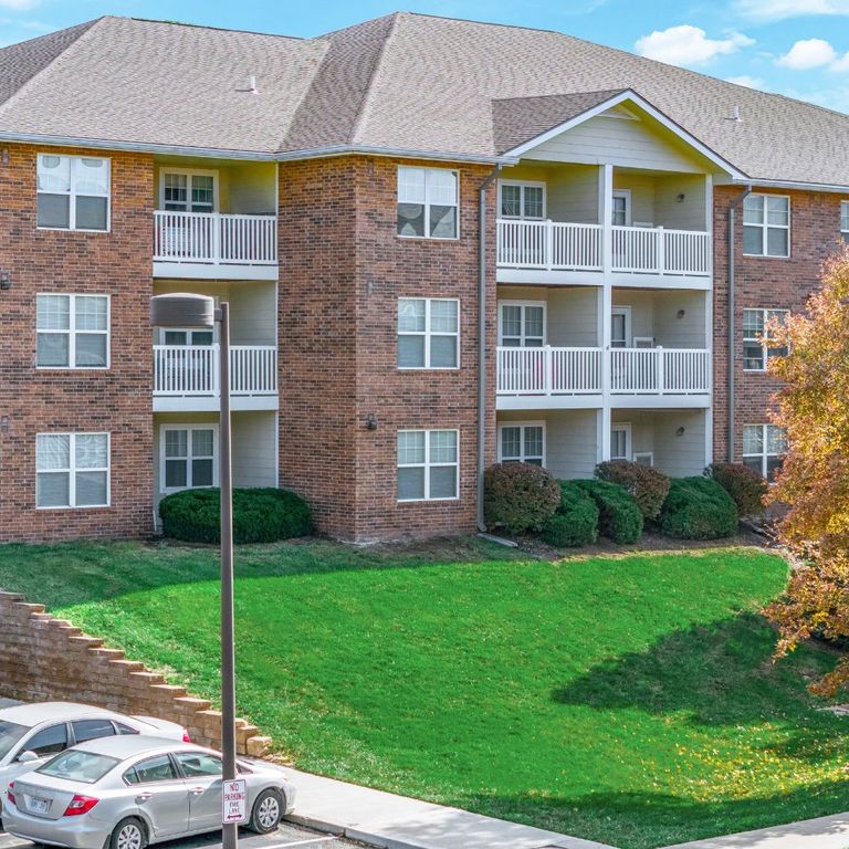 Rosewood Place, Lenexa, KS 2