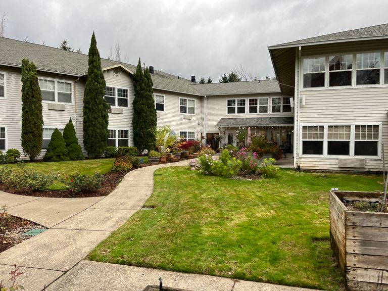 Tanner Spring Assisted Living, West Linn, OR 2