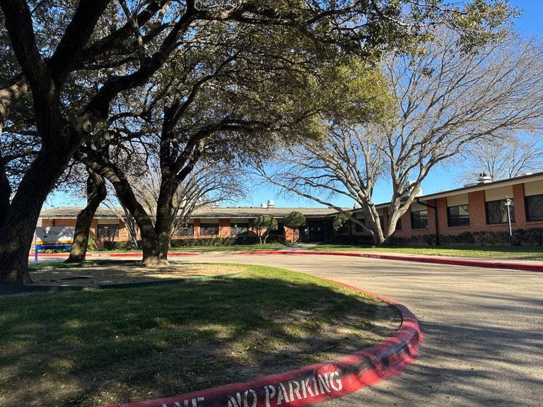 Five Points at Lake Highlands Nursing and Rehab, Dallas, TX 3