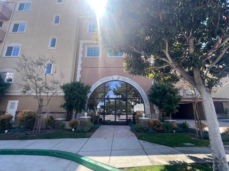 Village Court, Torrance, CA 3