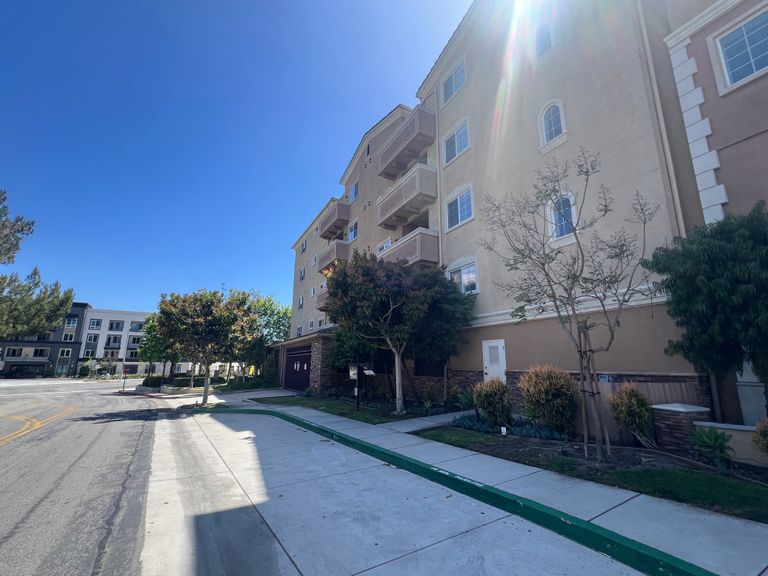 Village Court, Torrance, CA 2