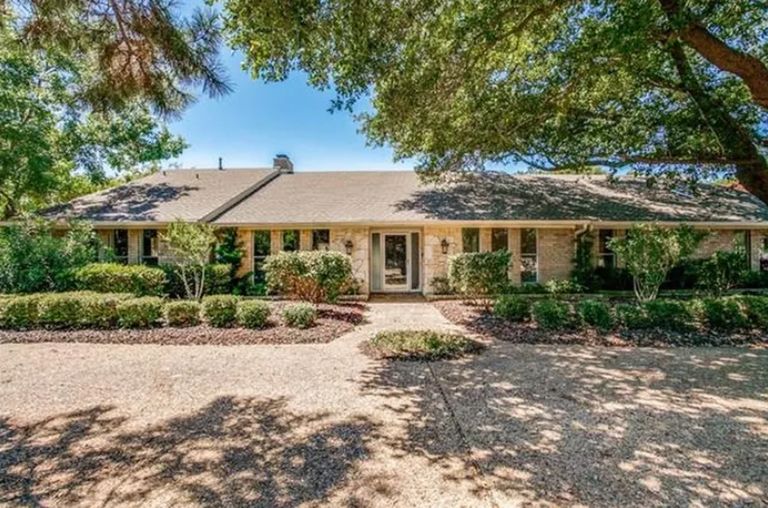 Assisted Living & Memory Care at Royal Gardens, Dallas, TX 1