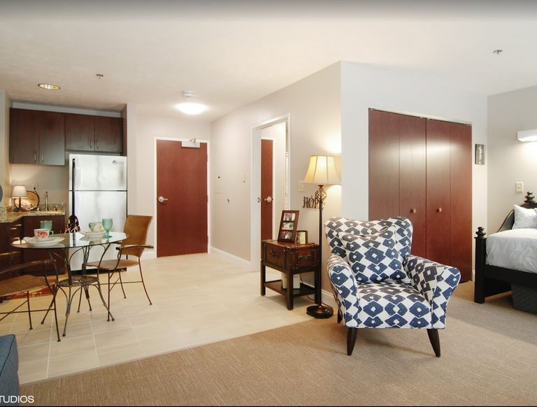 Canton Regency, Canton, OH 3
