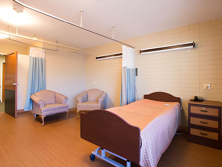 Avamere Health Services Of Rogue Valley, Medford, OR 2