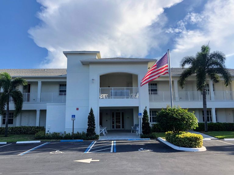 Banyan Place, Lantana, FL 1