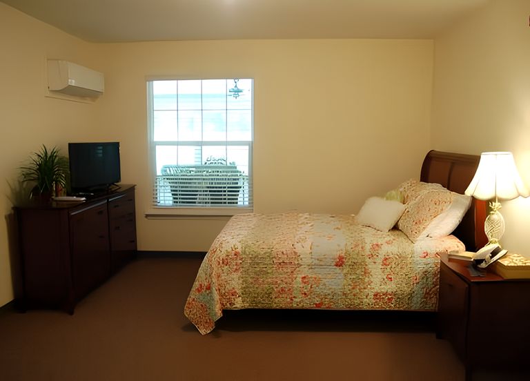 BeeHive Homes of Lynn Haven, Panama City, FL 2