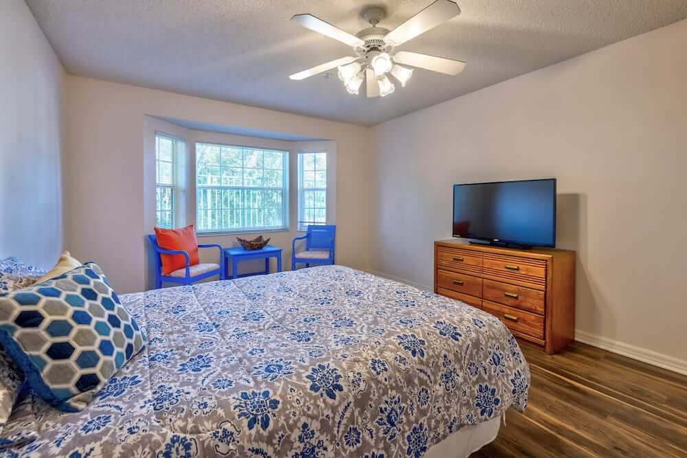 DISCOVERY COMMONS AT BRADENTON photo 9