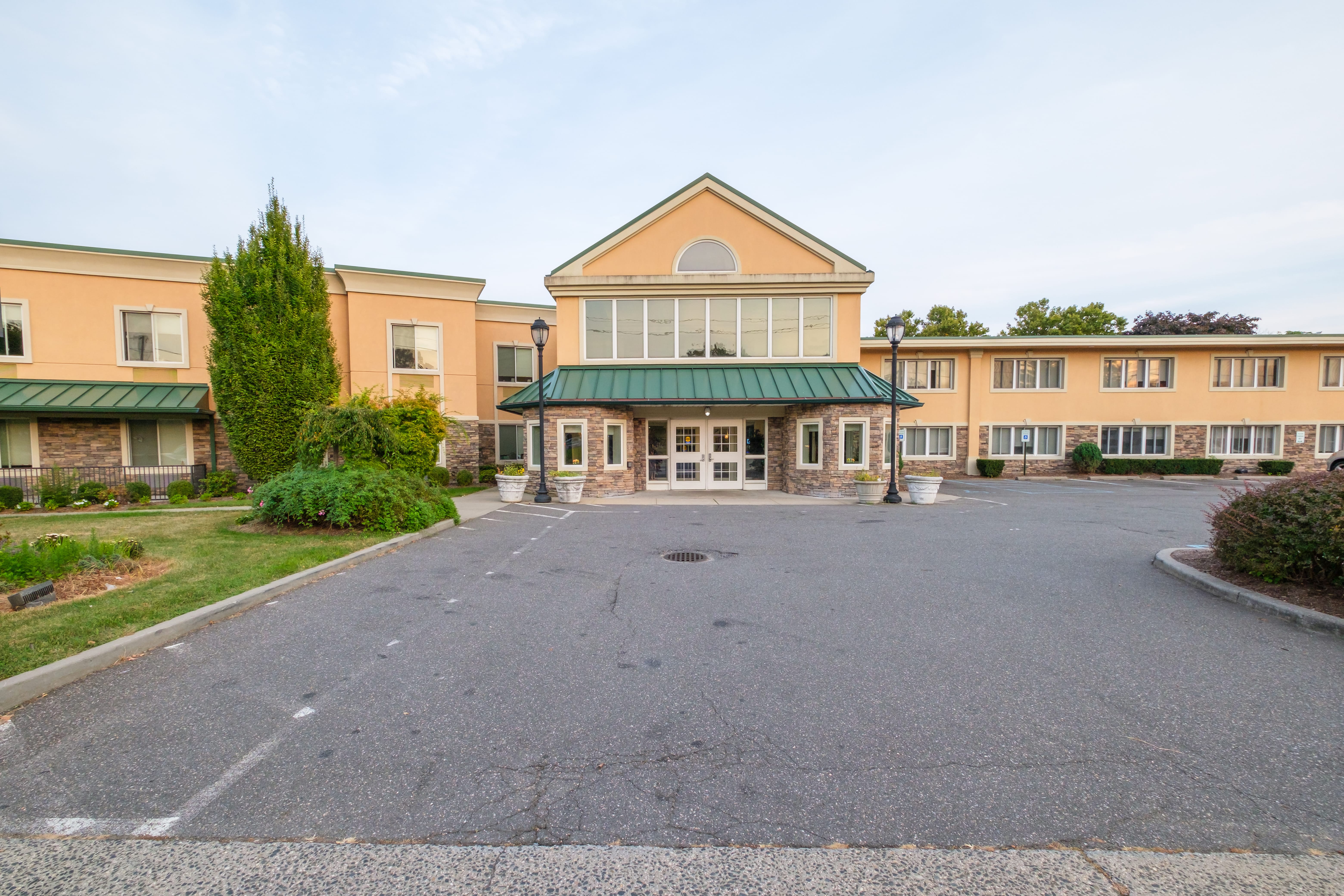 Amber Court of Westbury photo 3