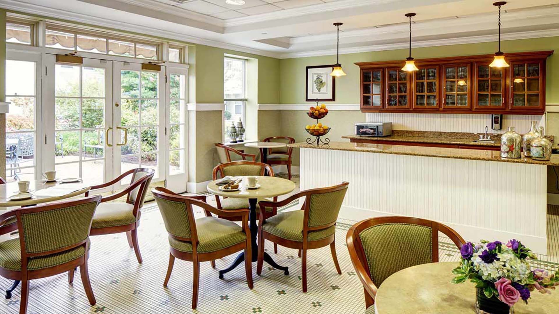 Atria Bay Shore photo 9