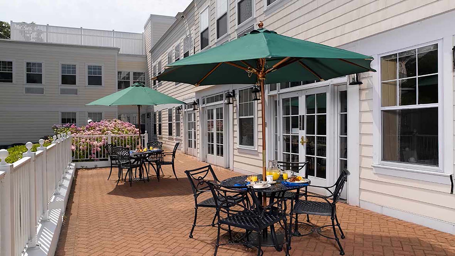Atria Bay Shore photo 10
